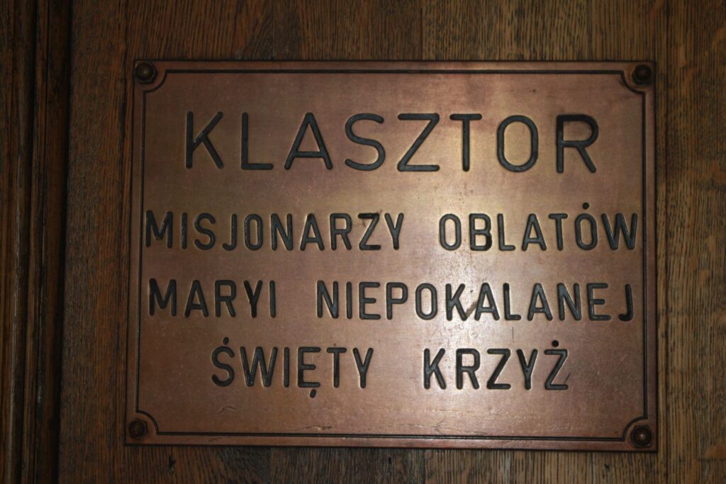 klasztor Święty Krzyż
